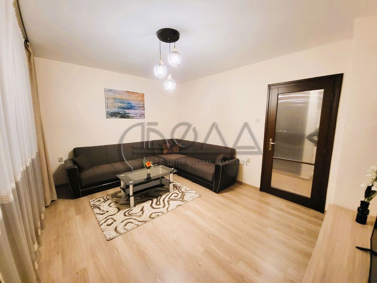 Дава се под наем Тристаен апартамент в София, Хиподрума - 100 кв.м за 700 € - Снимка #3