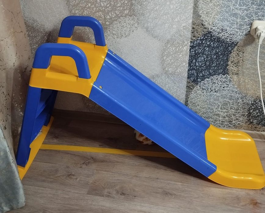 Продам детскую горку
