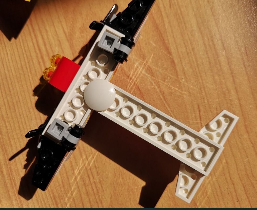 Lego Creator Avion cu elice