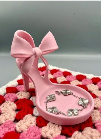 Suport bijuterii in forma de pantof