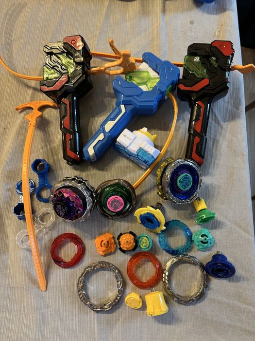 Колекция Бей Блейд и Надо и др.