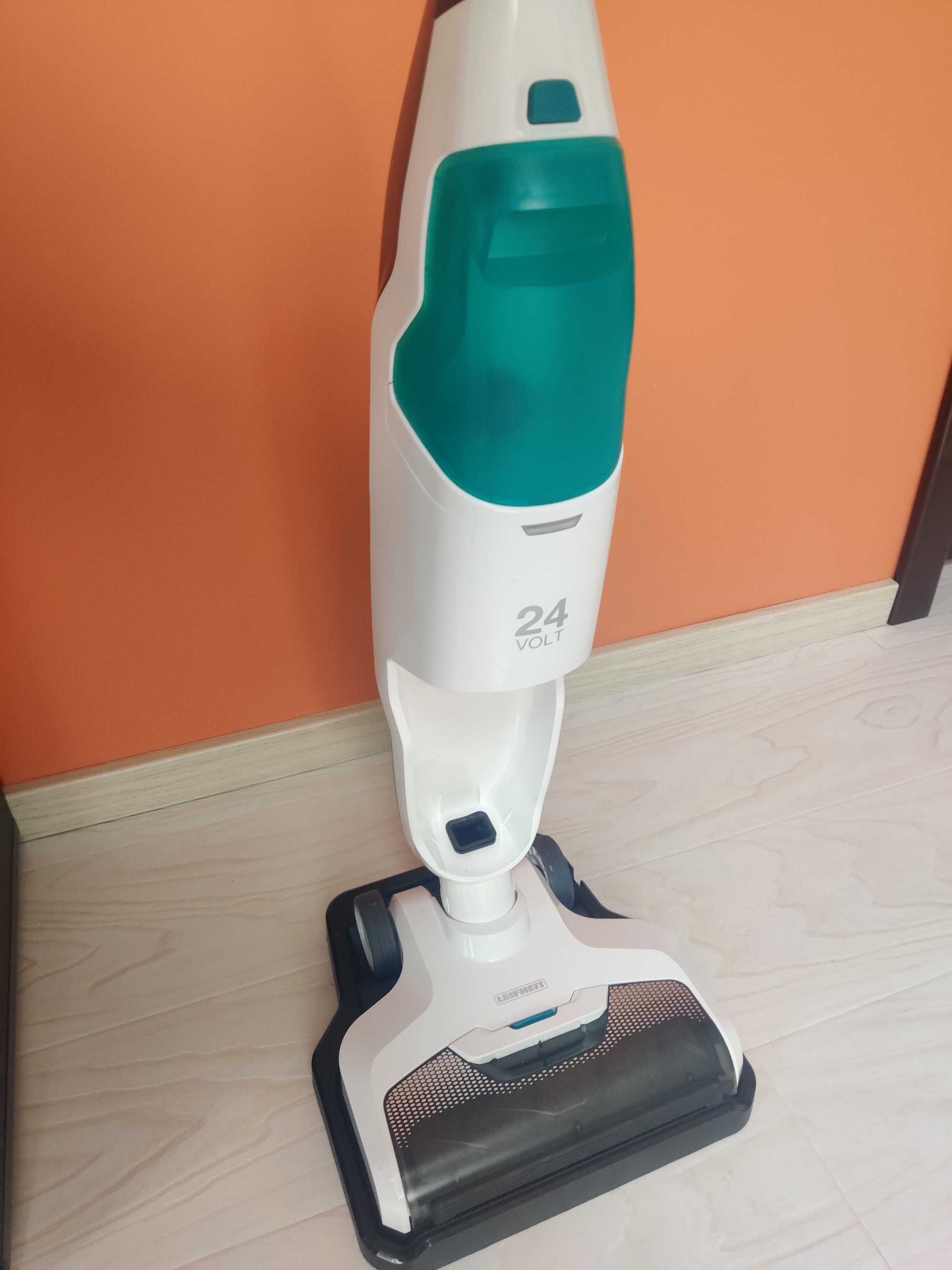 Aspirator vertical 2 in 1 Leifheit Regulus Aqua PowerVac