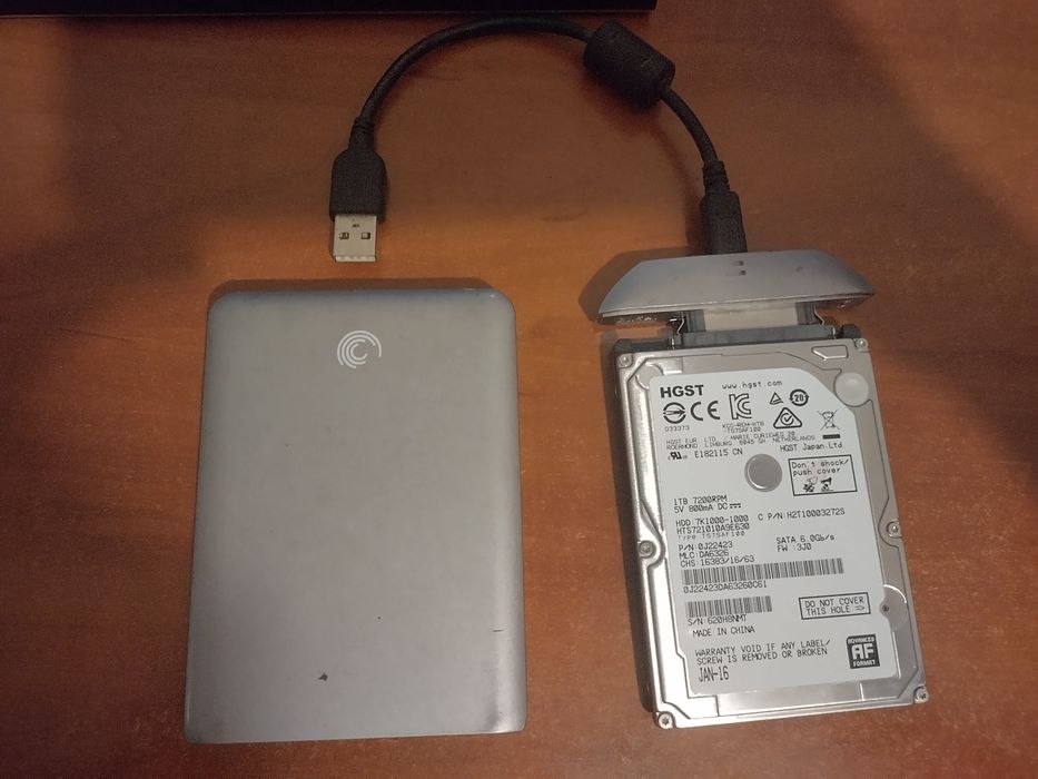 2.5 HDD 1TB hgst + Rack hdd seagate extern usb + hdd 300MB seagate