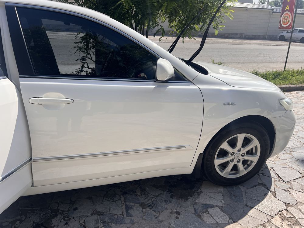 Toyota Camry 40