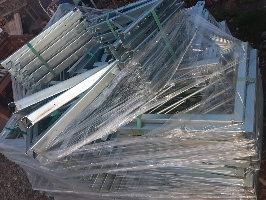 Vând și închiriez panouri doka,schelă metalică,popi metalici,montanți