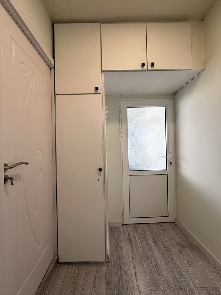 Дава се под наем Едностаен апартамент в Хасково, Поройни - 45 кв.м за 203.49 € - Снимка #6