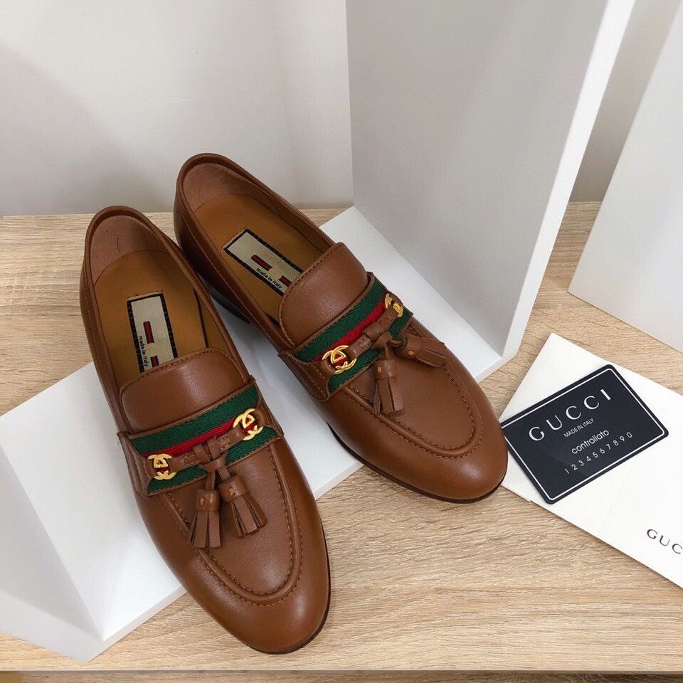 Pantofi Gucci piele