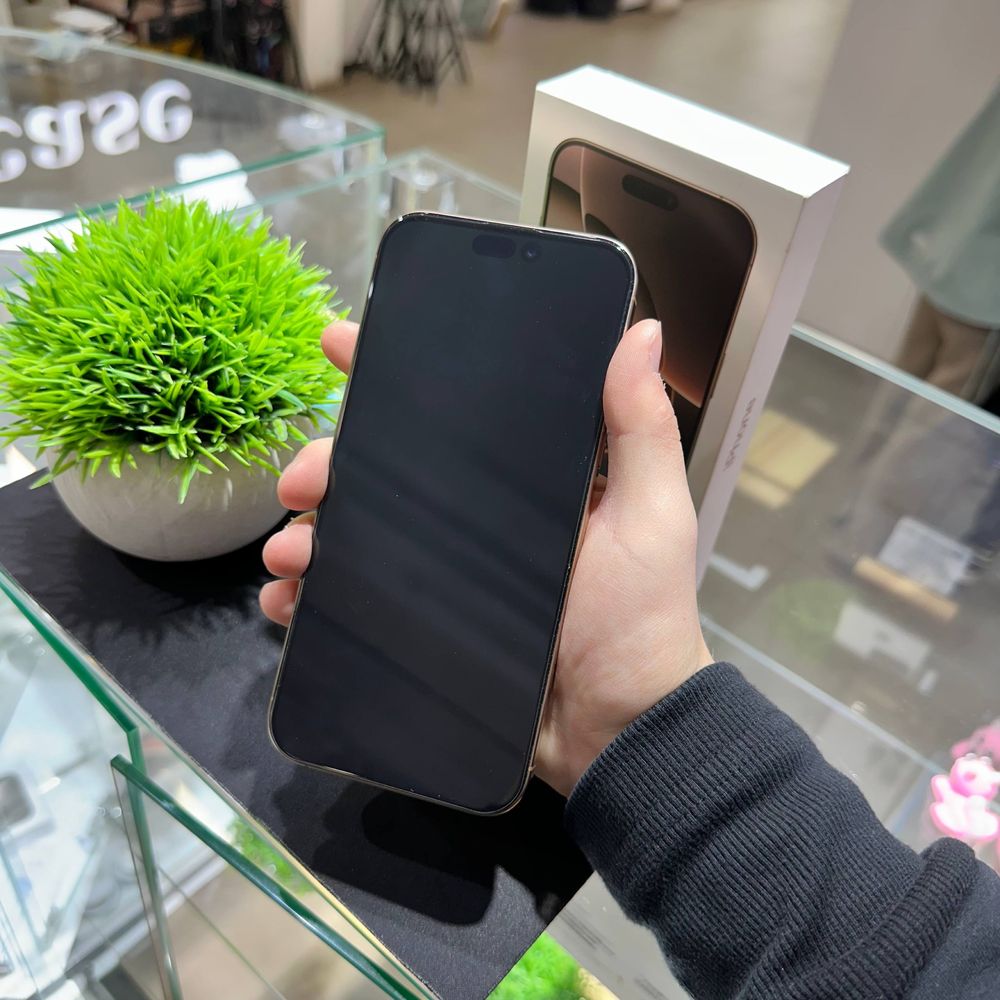 iPhone 16 Pro Max 256gb 100% | iStore