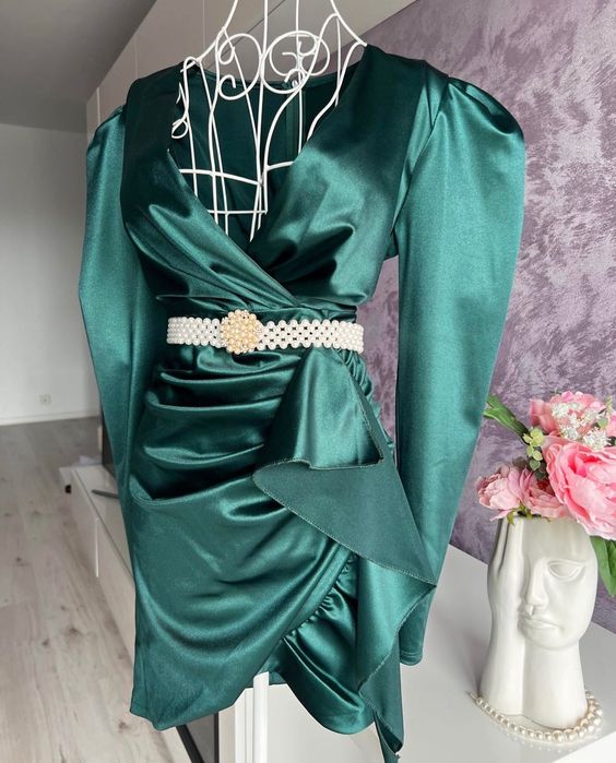 Rochie verde din satin
