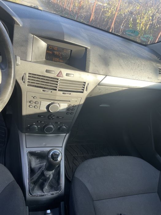 Opel astra H GTC 1.4 90 CP