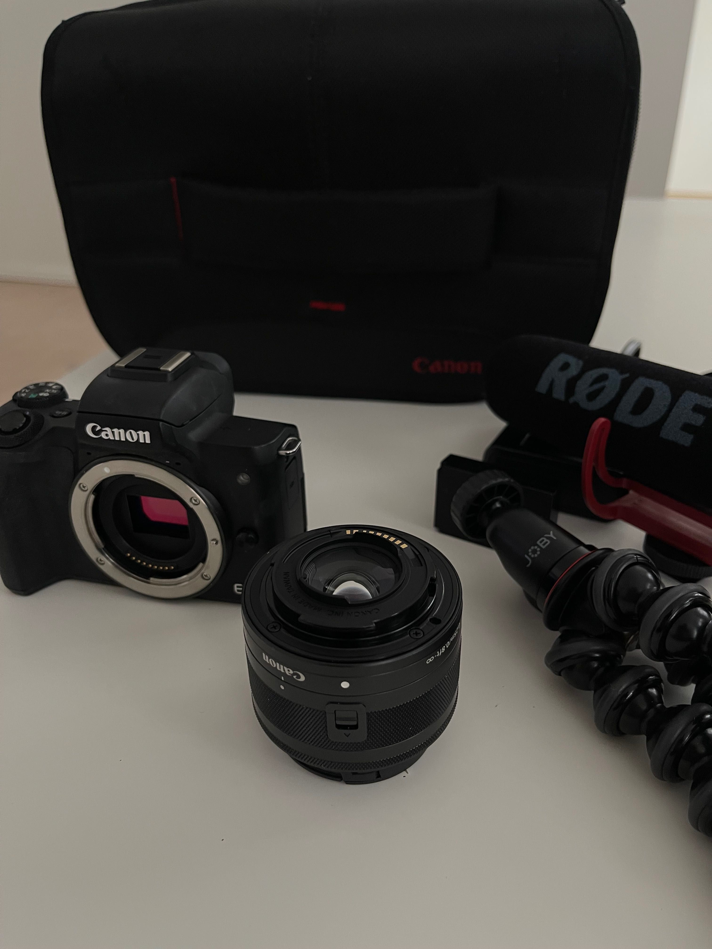 Фотоапарат Canon EOS M50 Комплект