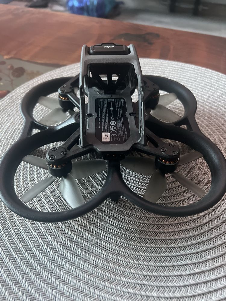 Продавм DJI AVATA 1