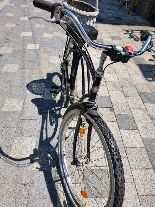 Mă vinde, mă vrei tu?