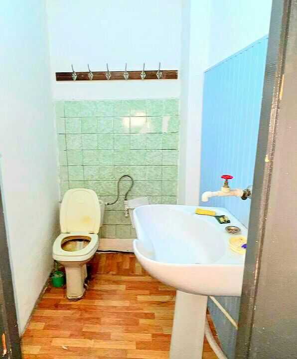 Продается Отдельное Нежилой здание 180 м.кв. Все коммуникаци Чирчик