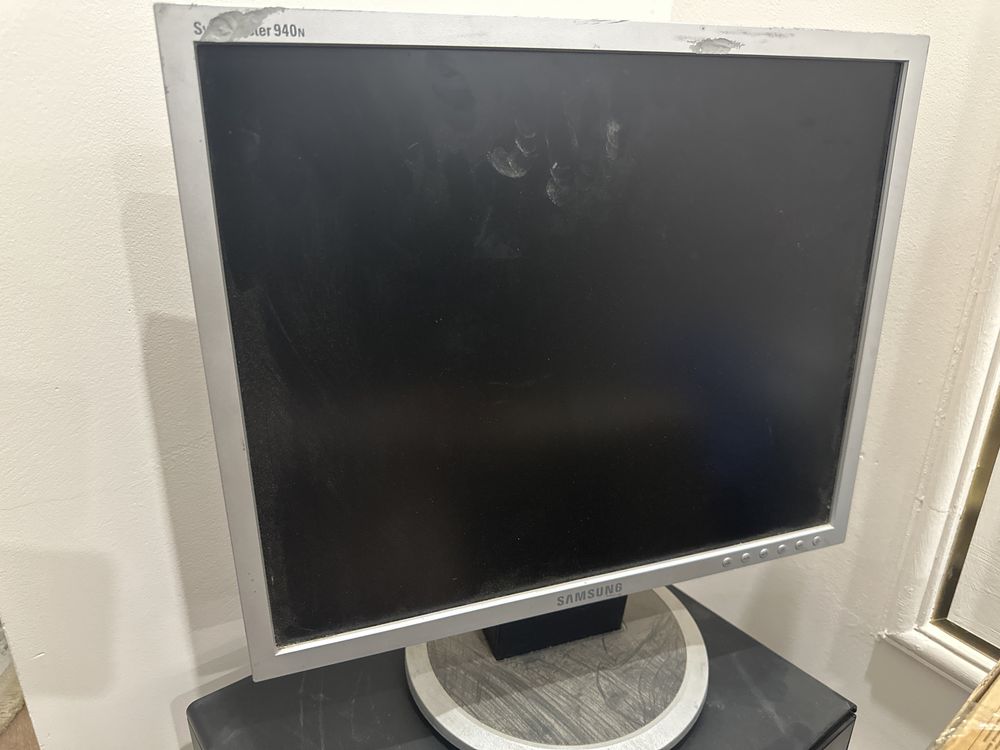 Монитор Samsung б/у.