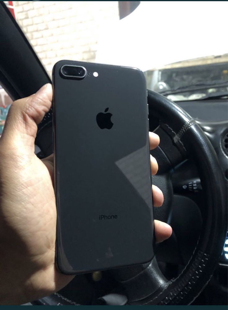 Iphone 8 plus 64 gb