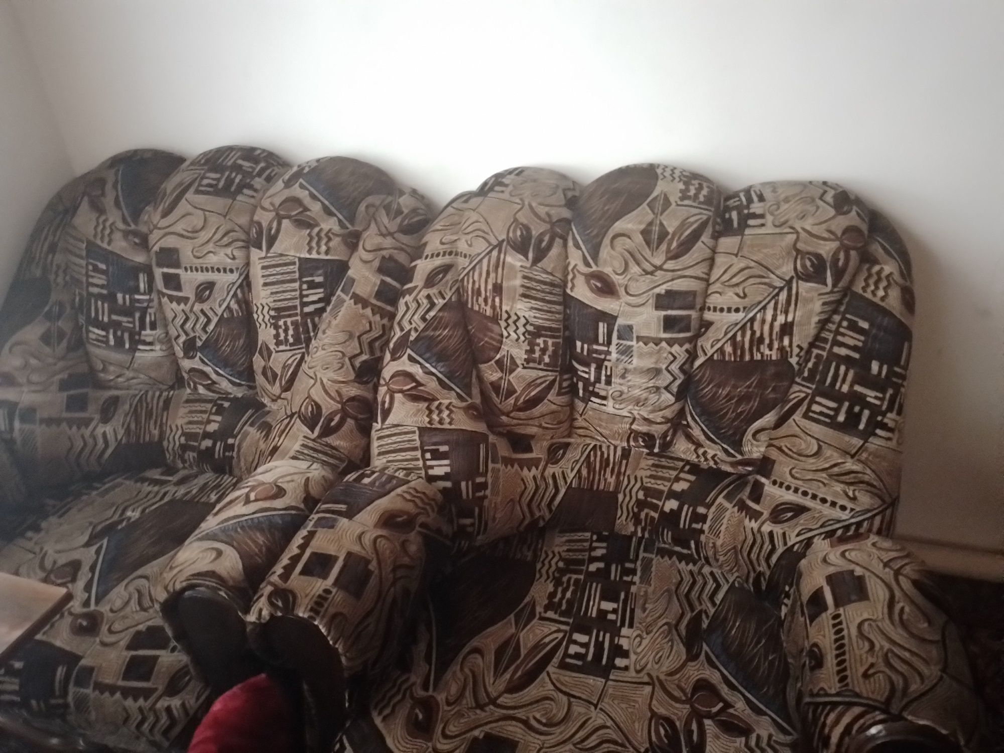 Divan kreslo holati ideal