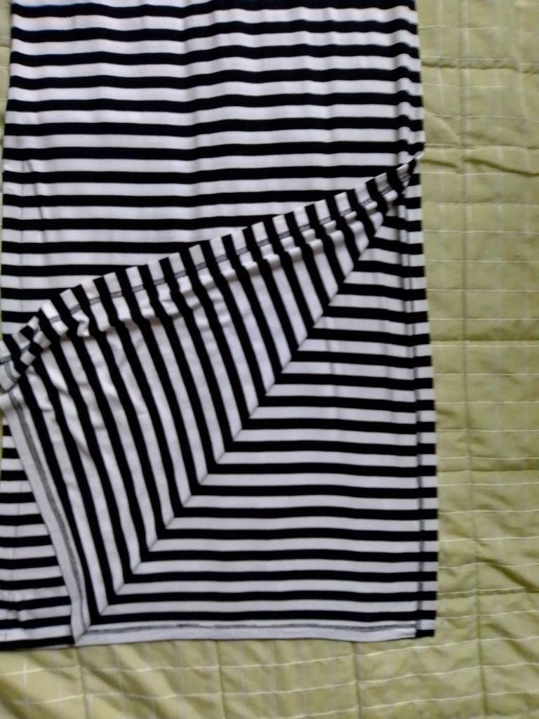 Michael Kors Striped Slit Maxi Skirt
Отлично състояние.
Размери широчи