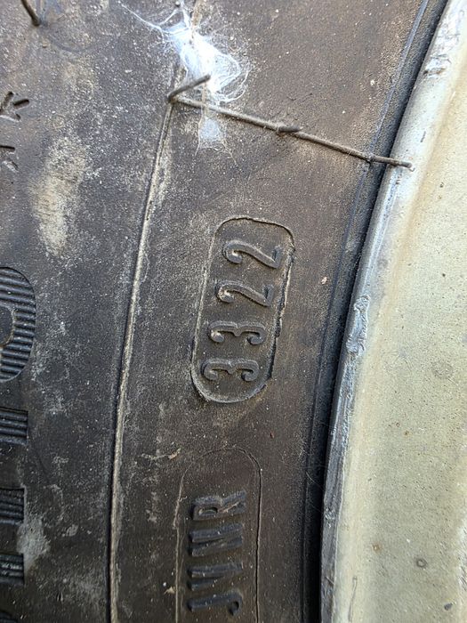 195 65 15 Dulop ЗИМНИ с джанти 5х100