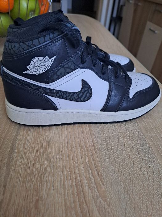 Vand Nike Air Jordan 1 Mid Se