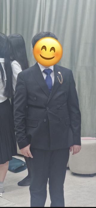 Продам мужской костюм тройка