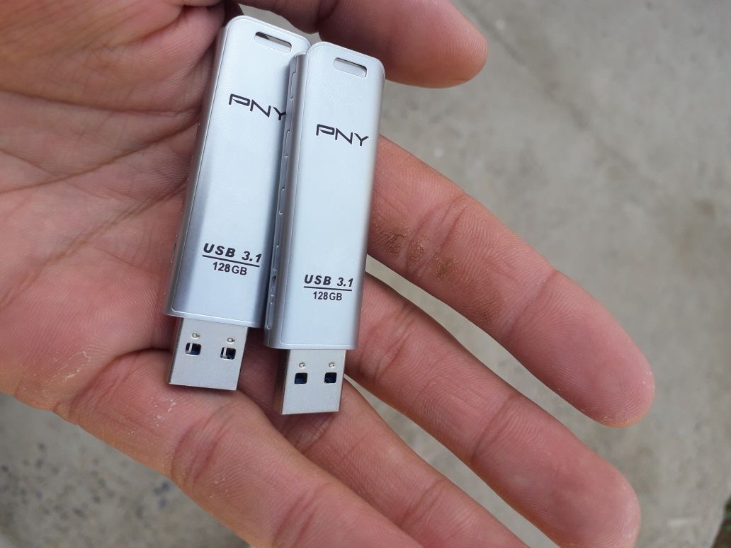 USB- Fleshka 128gb