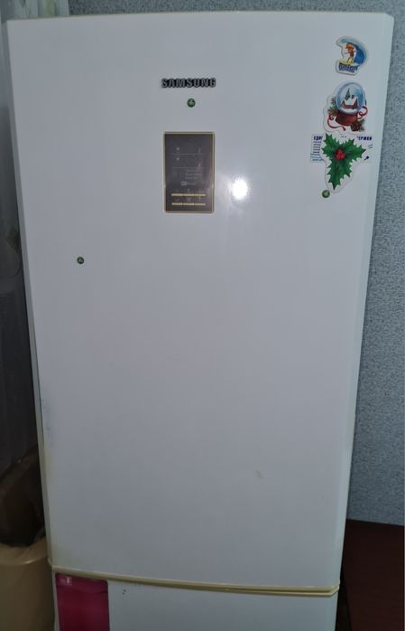 Холодильник Samsung RL-34 ECSW на запчасти