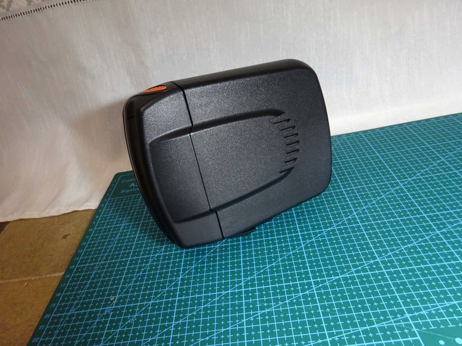 Aparat foto instant Polaroid 600 Extreme