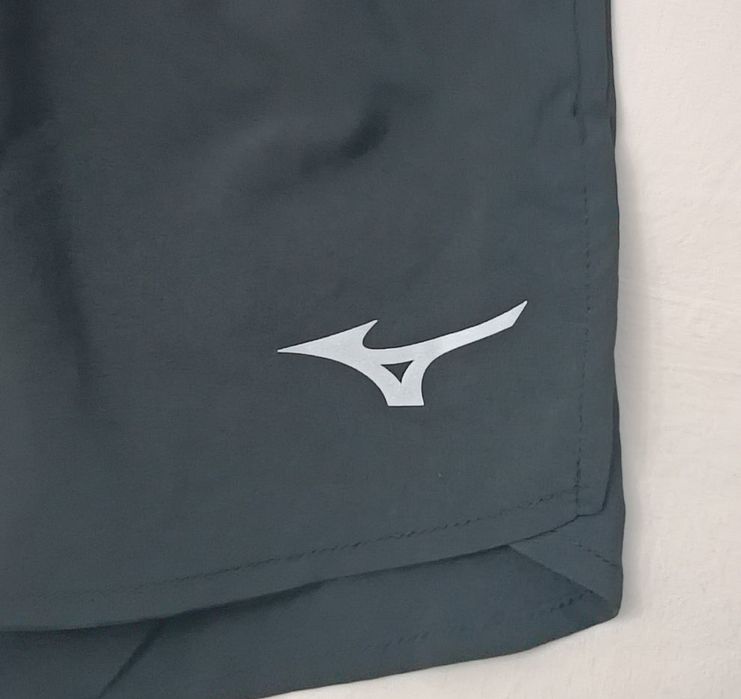 Mizuno 2in1 Shorts оригинални гащета с клин 2в1 M Рийбок шорти 2в1