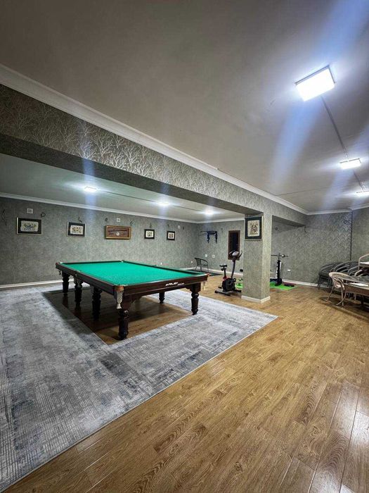 ПРОДАЕТСЯ ДОМ на Амир Темур Махалля Ор.р: British University 700м2