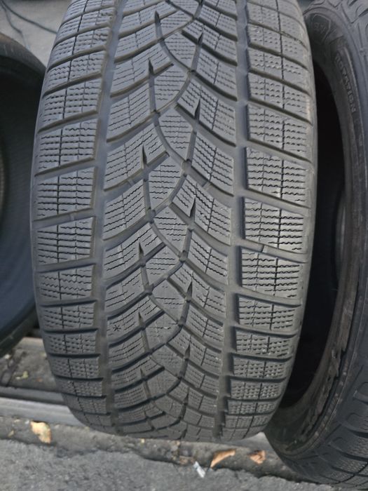 Anvelope iarna 275 45 21