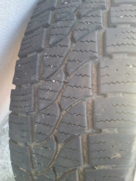 Cauciucuri 215/75 R16C