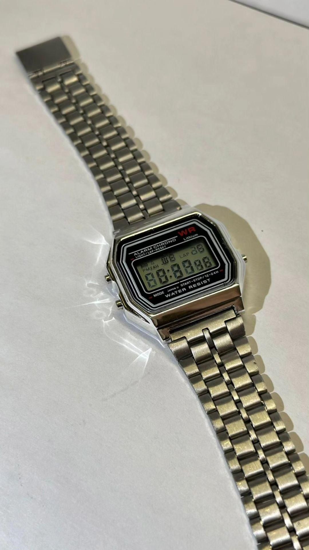 Casio часы продам