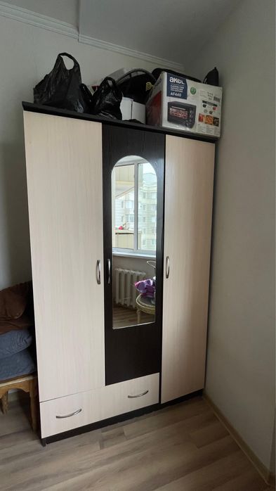 Продам шкаф за 15.000