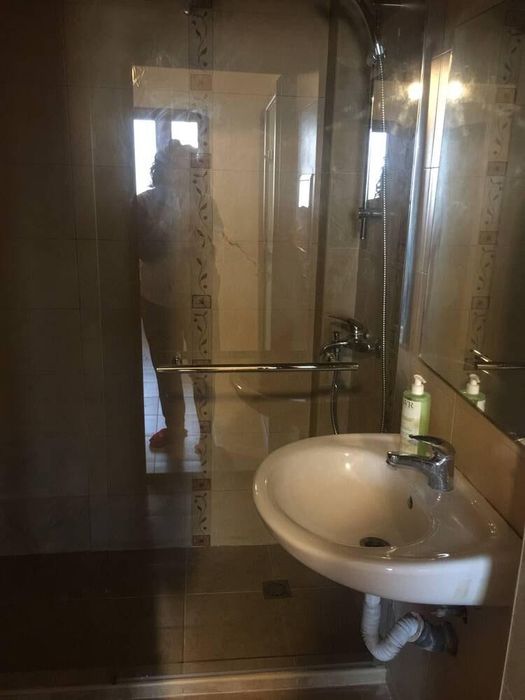 Дава се под наем Двустаен апартамент в Бургас, Лазур - 60 кв.м за 433.5 € - Снимка #3