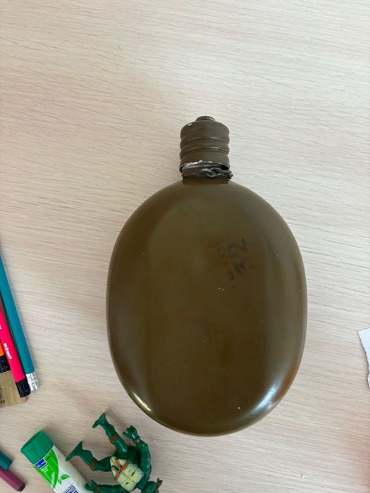 Фляшка металлическая! за 2к отдам!