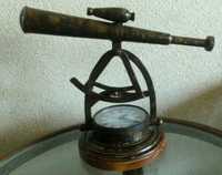 Ceas de masa, birou, vechi alama baza = 20 cm, inaltime = 30 cm