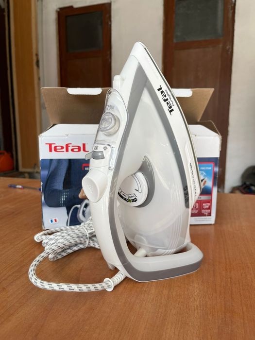 Tefal Puregliss FV8043 белый, серебристый