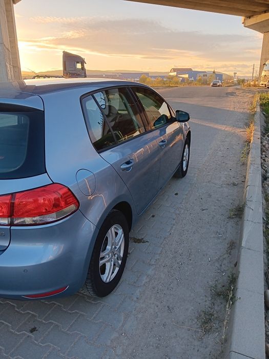 Vand  golf 6 1.6 MPI an stare f bună
