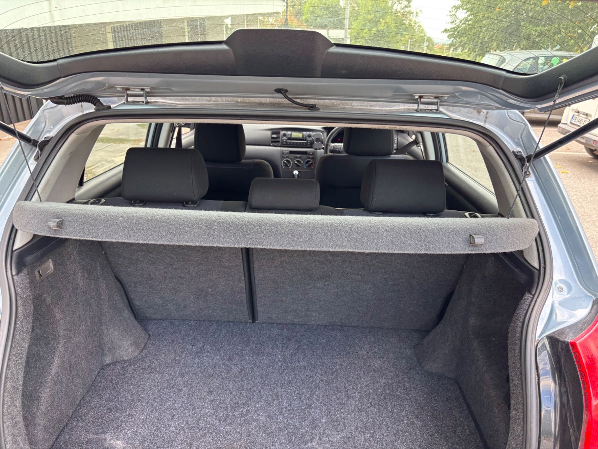 Toyota Corolla 1.6 vvti на части