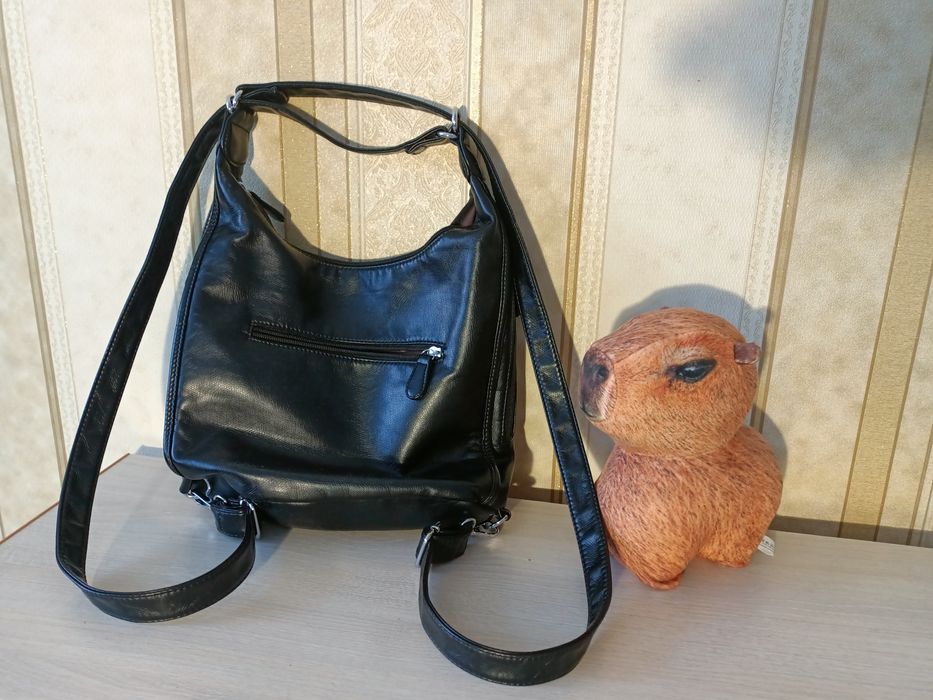 Продам сумку-рюкзак кожаную женскую