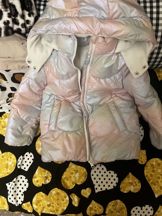 Geaca imblsnita de fetite purtata o data noua