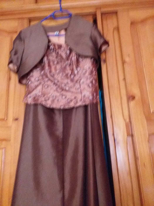 Vand rochie ocazie