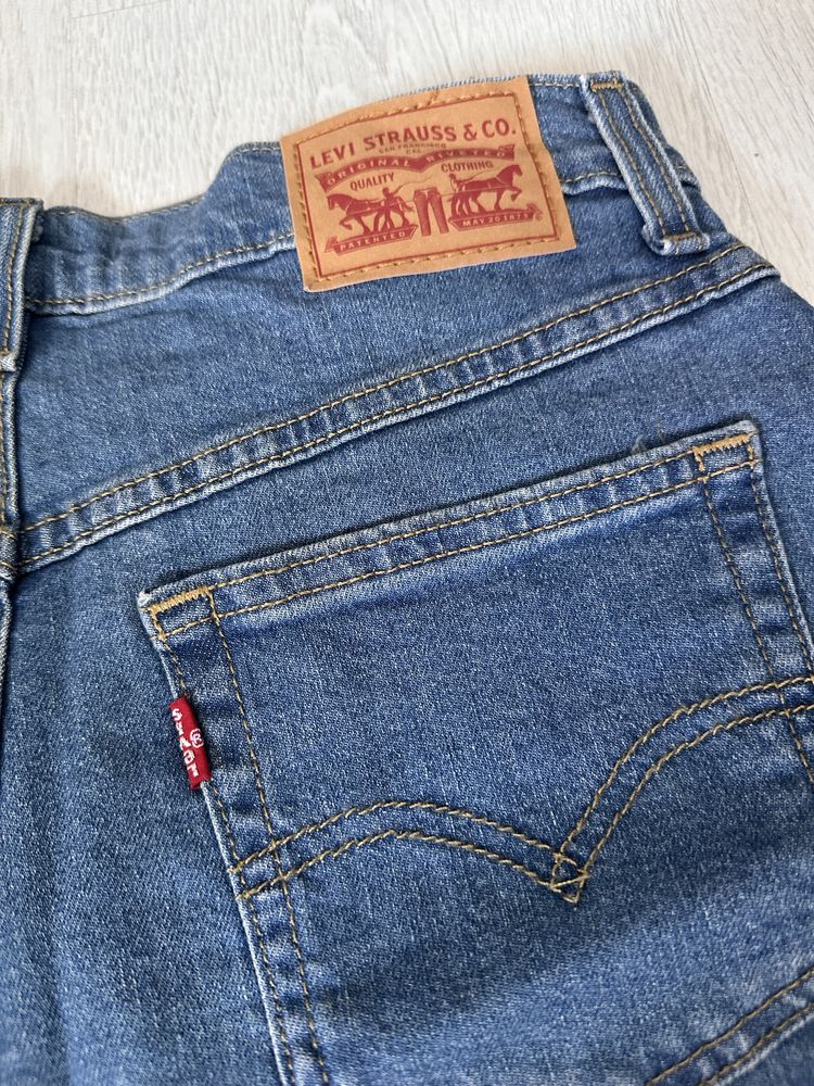 Къси дънки Levi's