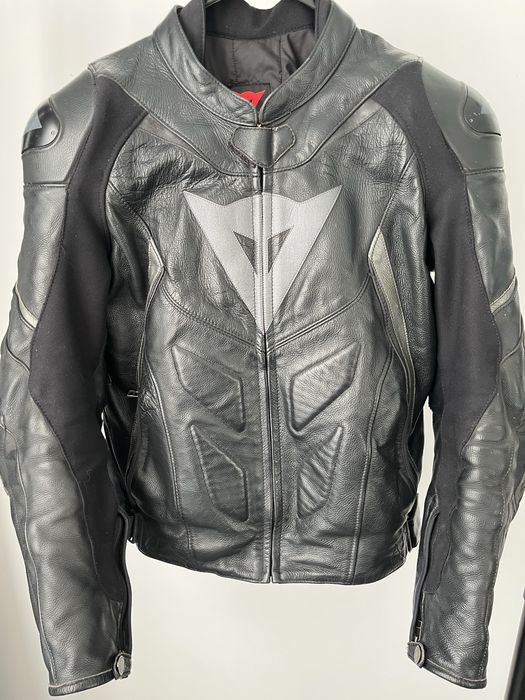 Кожено яке Dainese 50