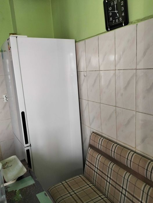 Închiriez apartament două camere