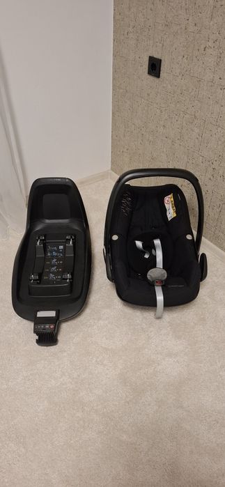 Бебешко столче за кола Maxi Cosi + ISOFIX база