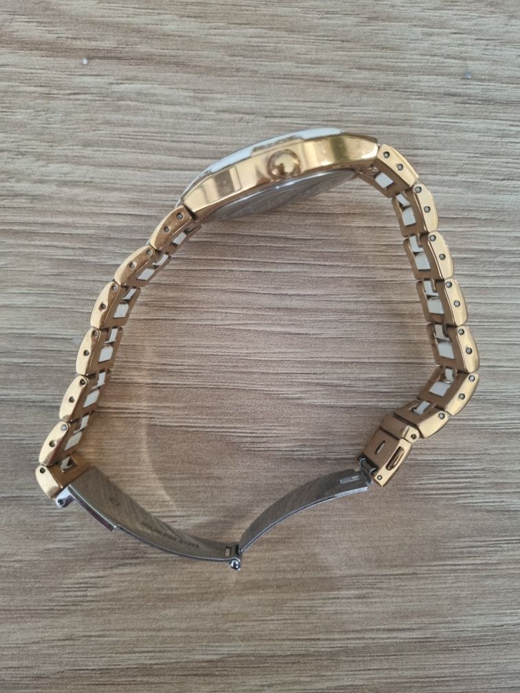 Дамски часовник Guess