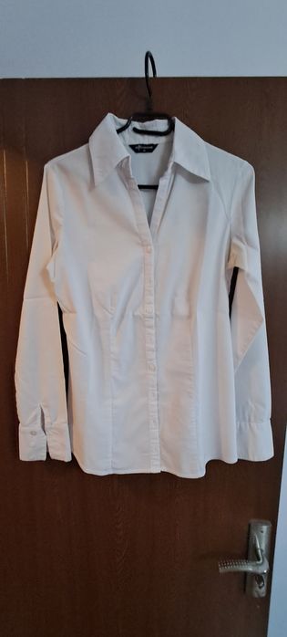 3 cămăși marimea M