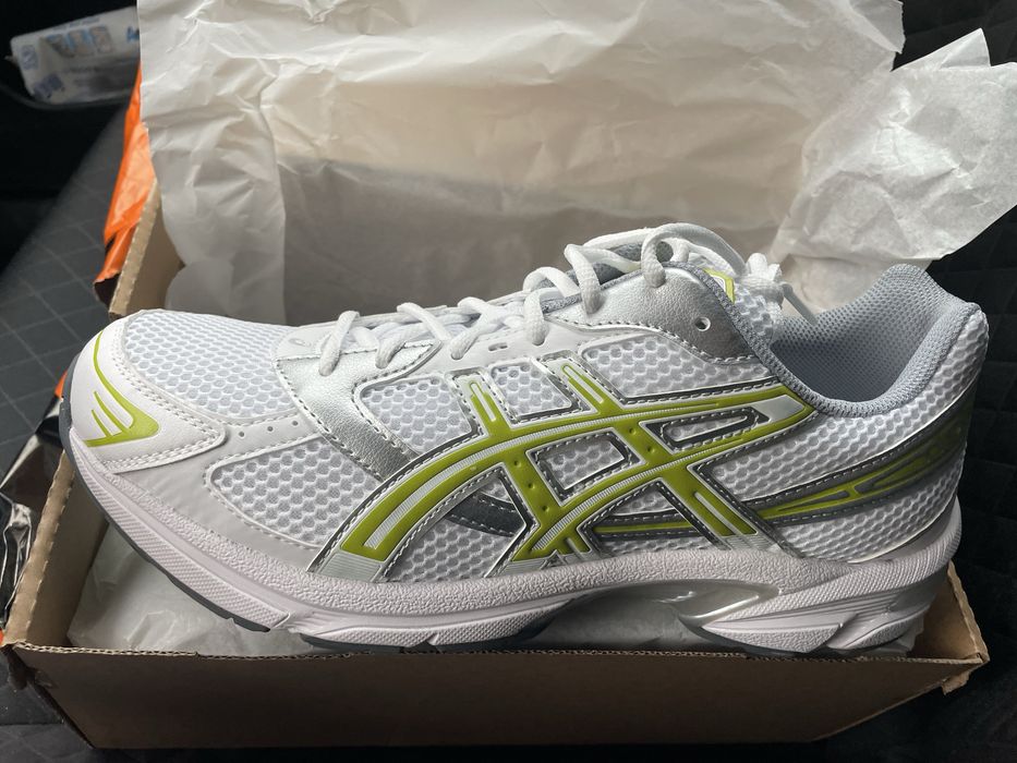 Маратонки Asics чисто нови